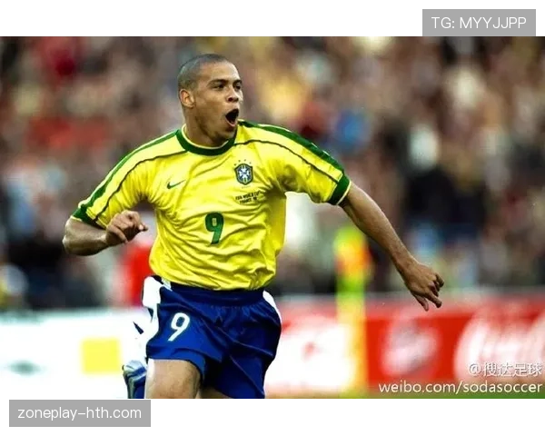 阿什拉夫国家队首秀表现抢眼，助力球队取得佳绩