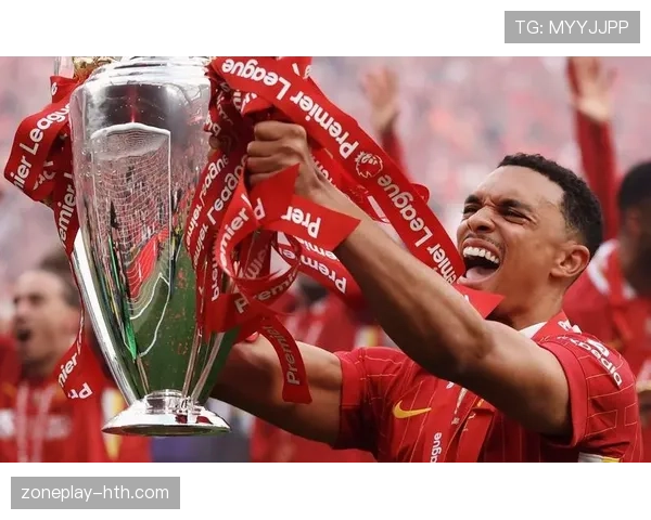 特伦特·亚历山大-阿诺德：欧冠半决赛快发角球一战成名